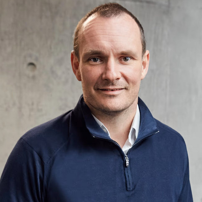 sywt-about_author-afullerton